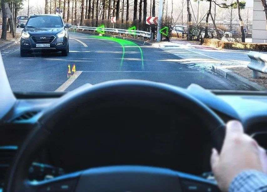 Can Smart Cars Abandon Traditional Dashboards?